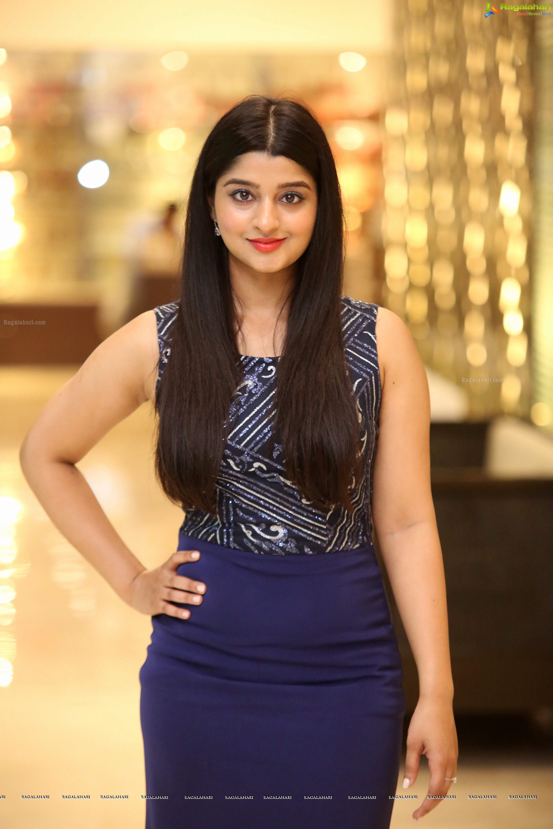 Aishani Shetty at SIIMA 7th Edition Curtain Raiser and Short Film Awards (High Definition Photos)