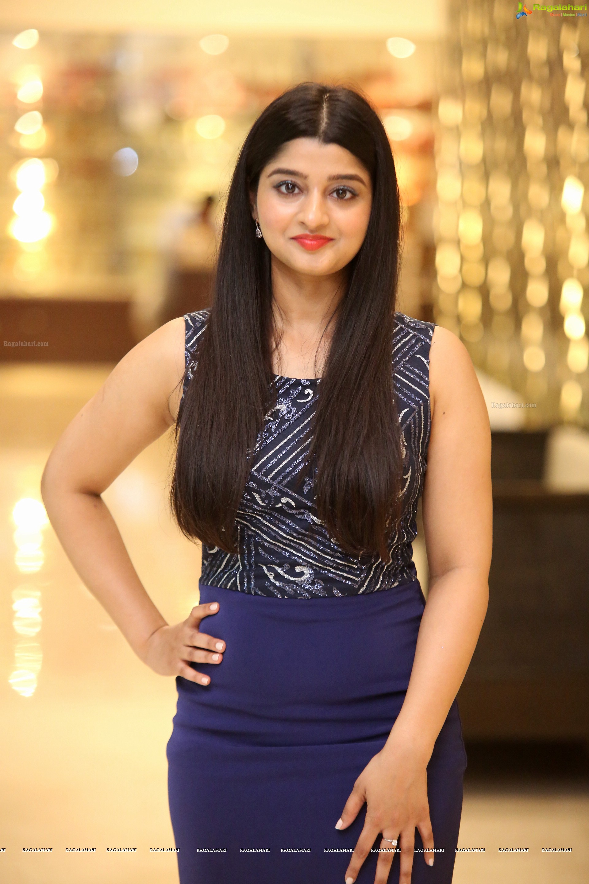 Aishani Shetty at SIIMA 7th Edition Curtain Raiser and Short Film Awards (High Definition Photos)