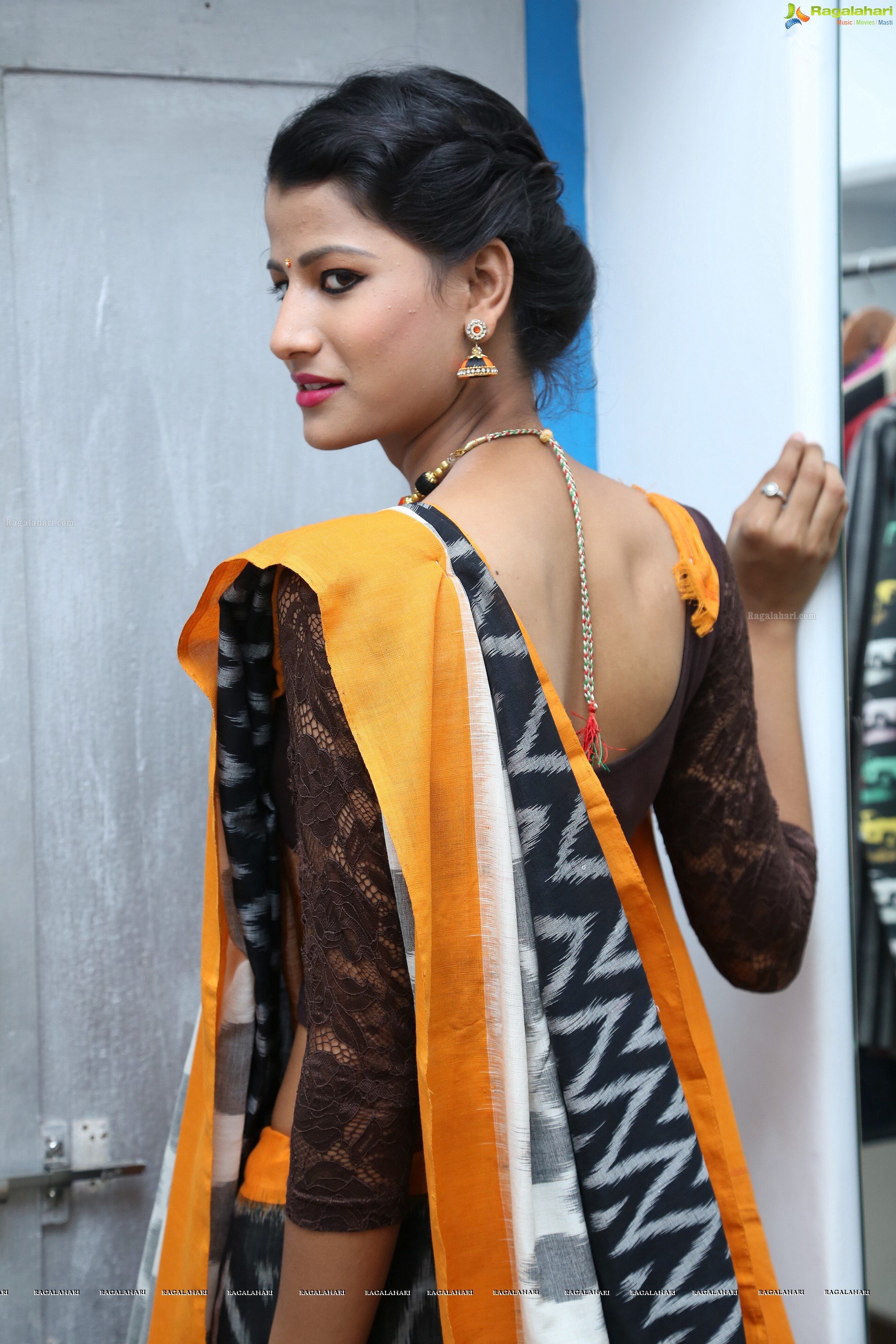 Amita Behara at Silk & Cotton Expo Curtain Raiser  (High Definition)