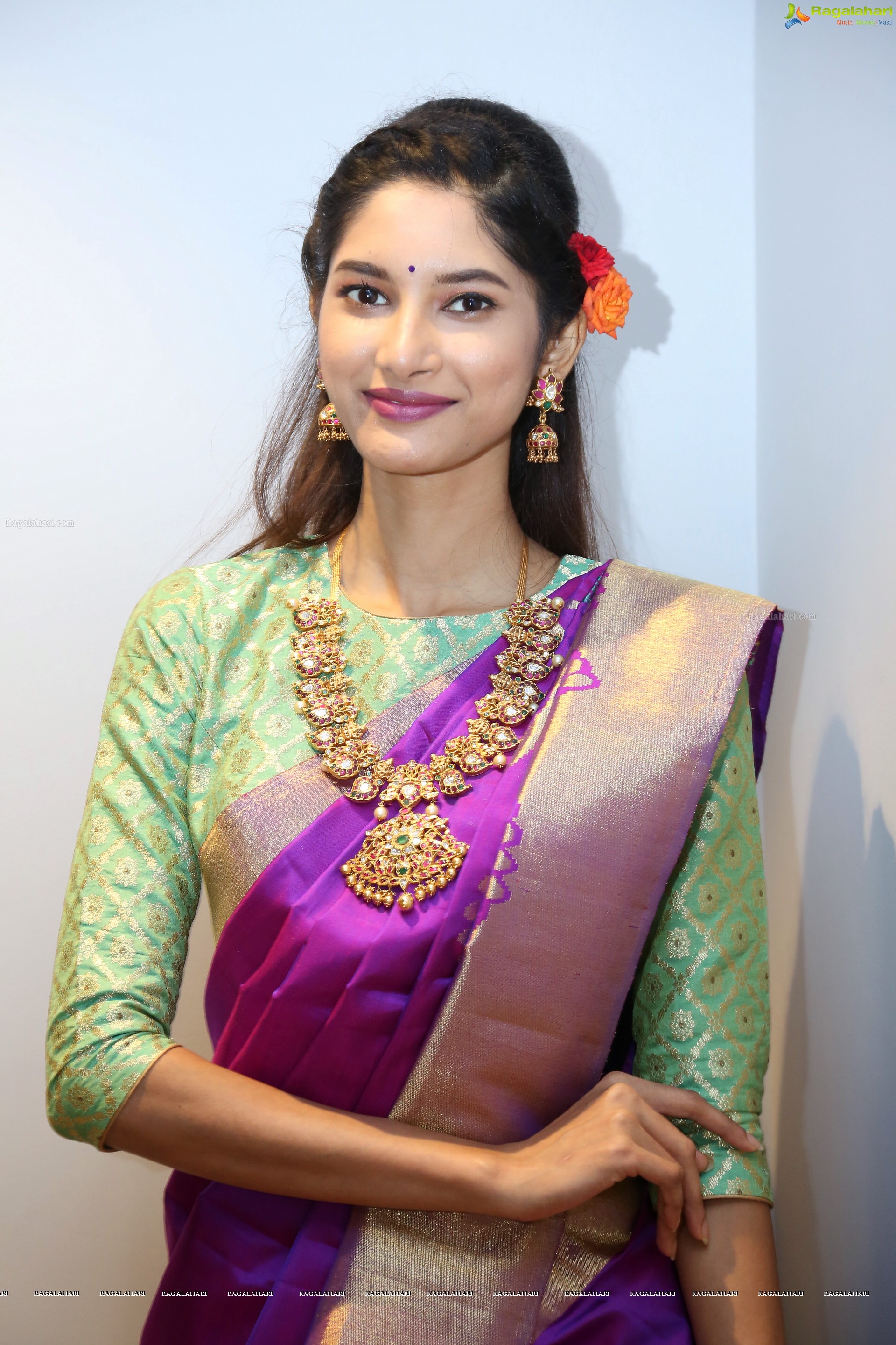 Devika Dhanyuni at Mugdha Store Launch (High Definition Photos)