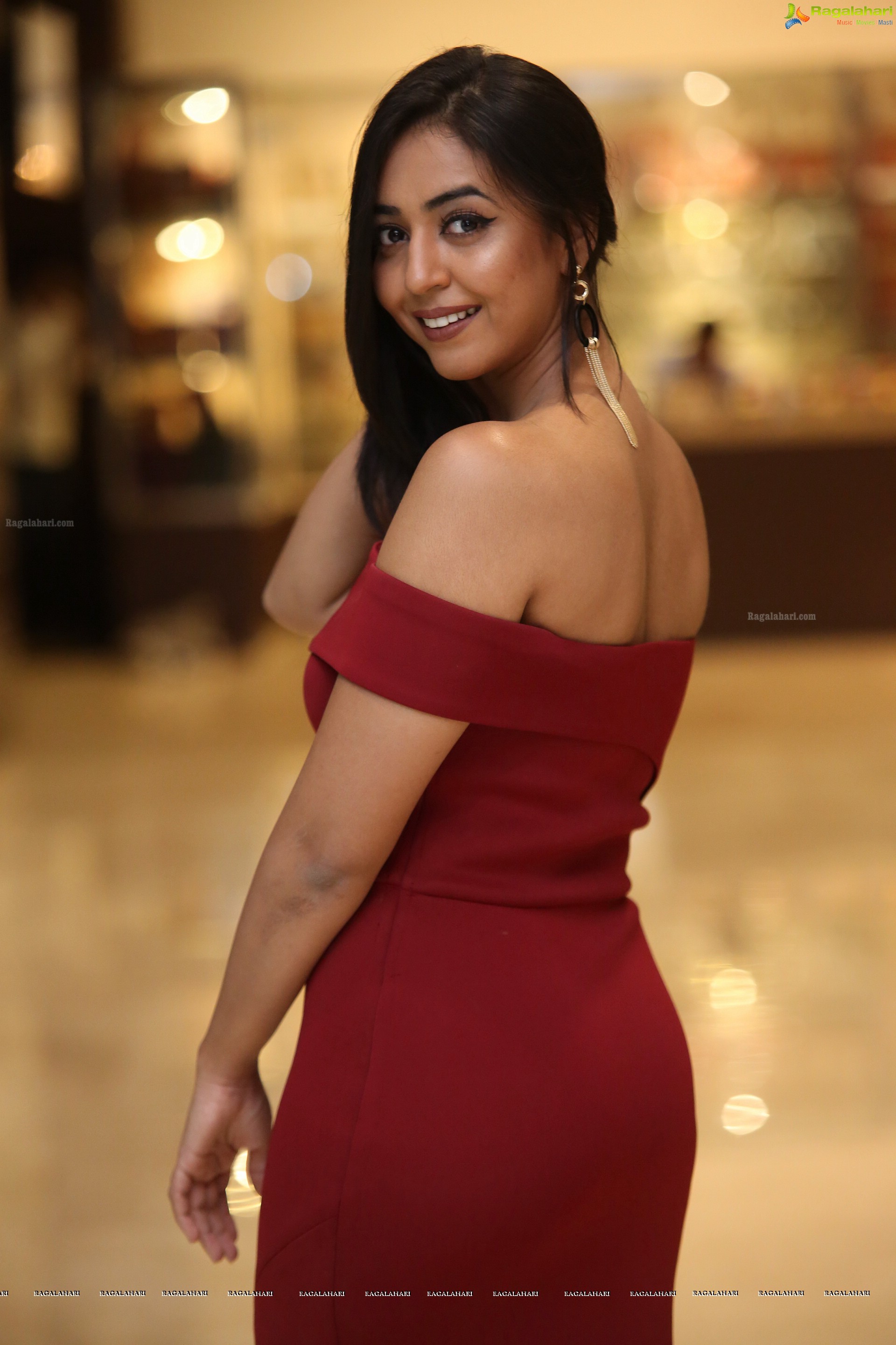 Hitha Chandrasekhar at SIIMA 7th Edition Curtain Raiser and Short Film Awards (High Definition Photos)