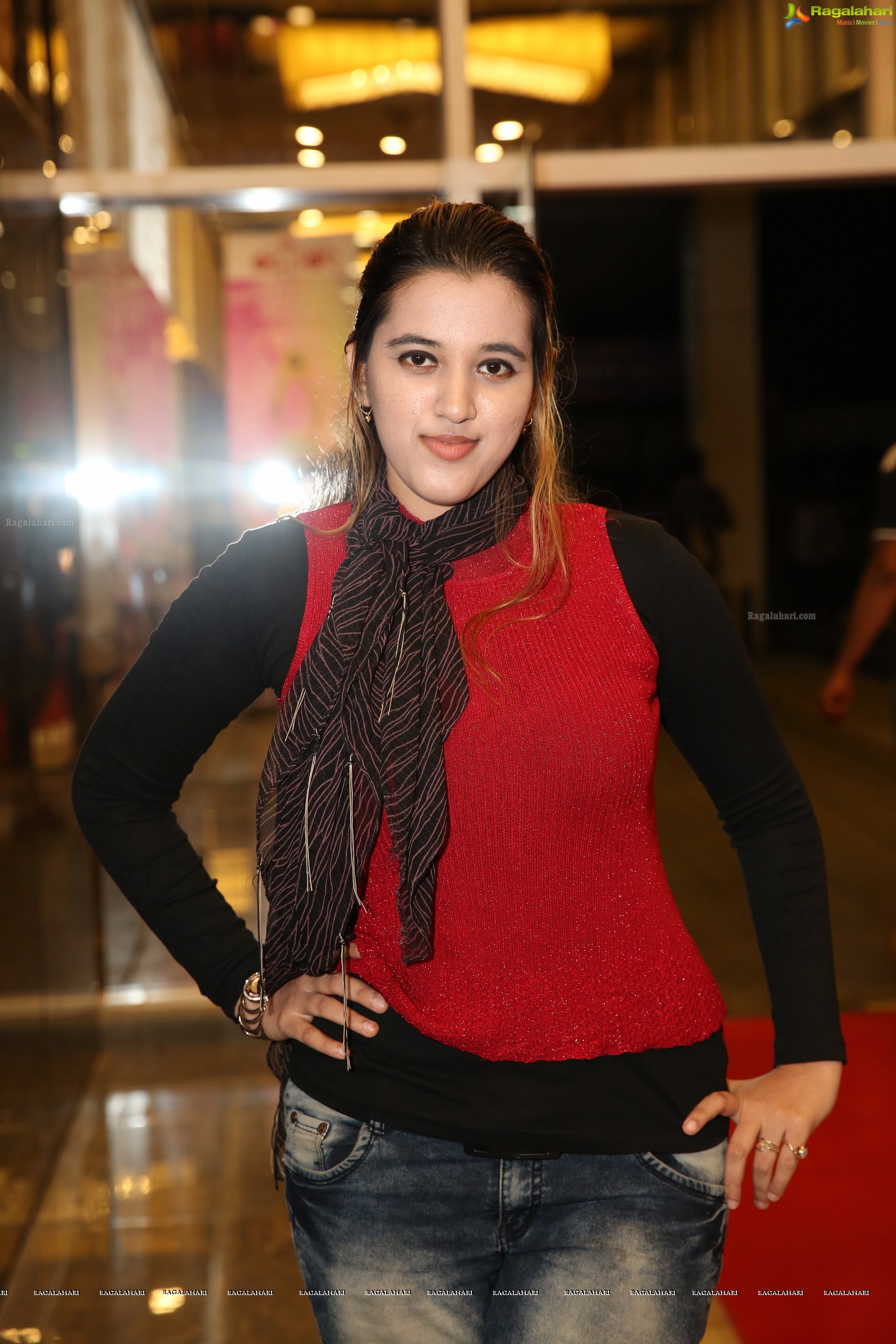 M Abida (High Definition Photos)