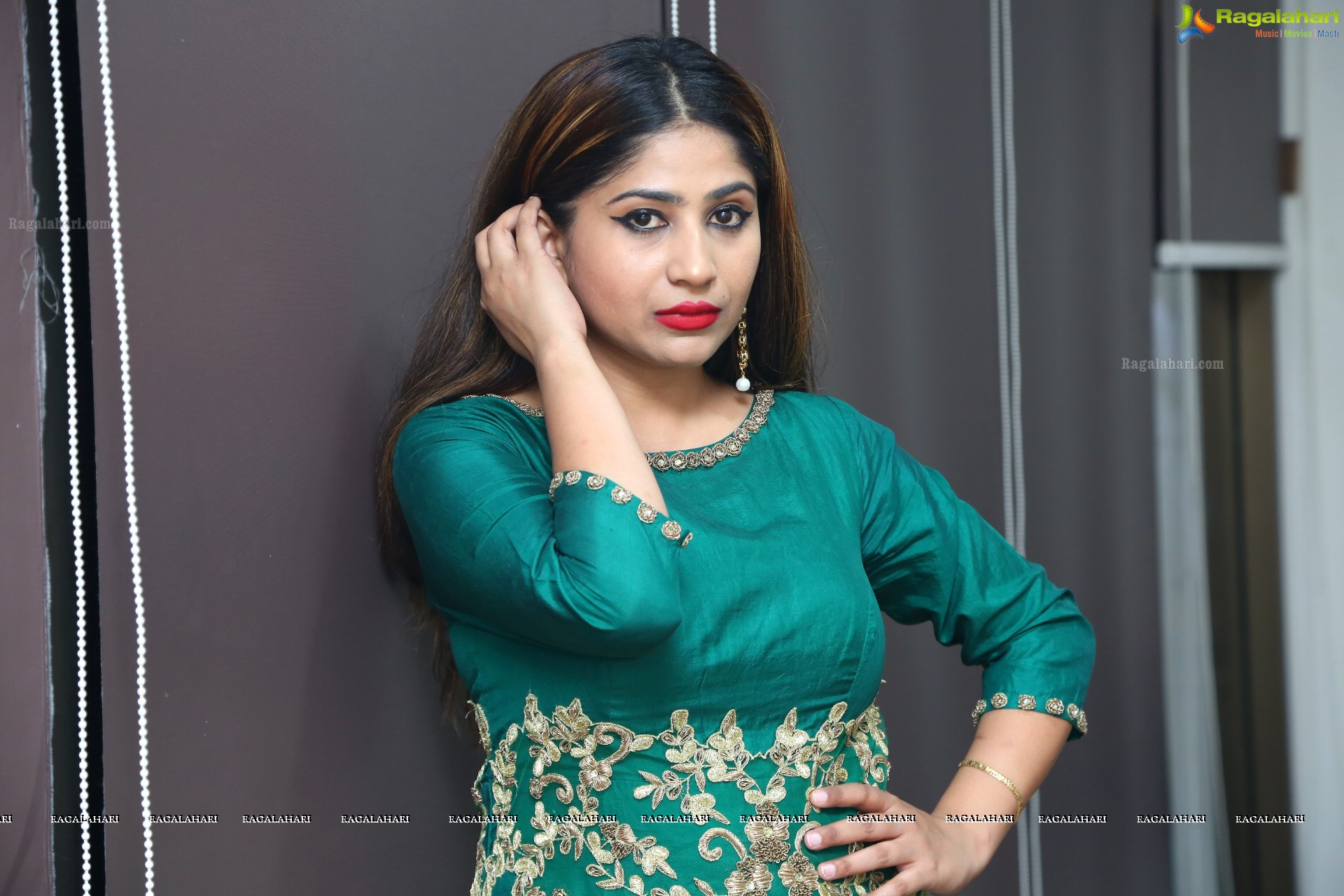 Madhulagna Das at Golden Stars Success Meet (High Definition)