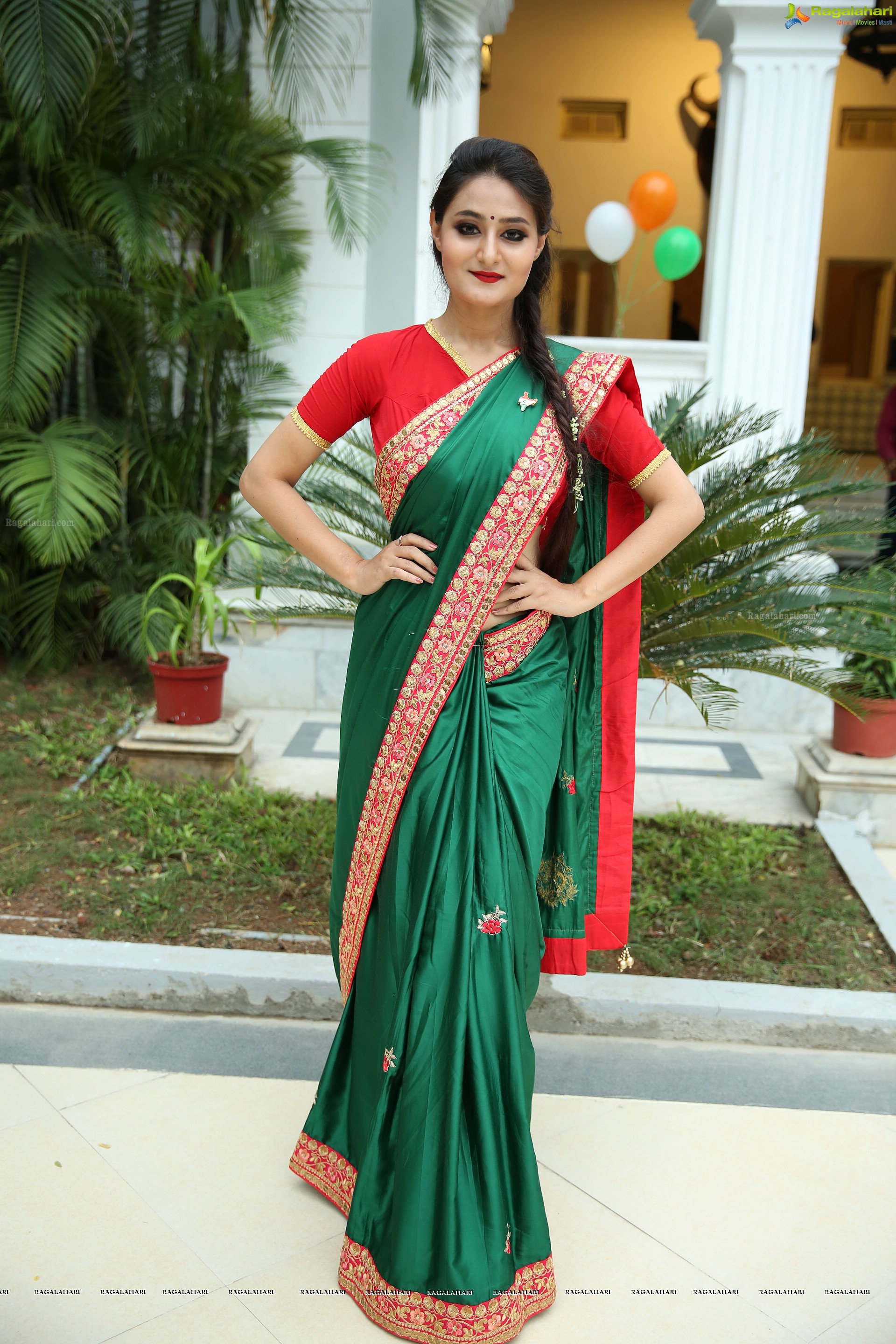 Nilofer Haidry at Country Club Pre-Independence Day Celebrations (High Definition Photos)