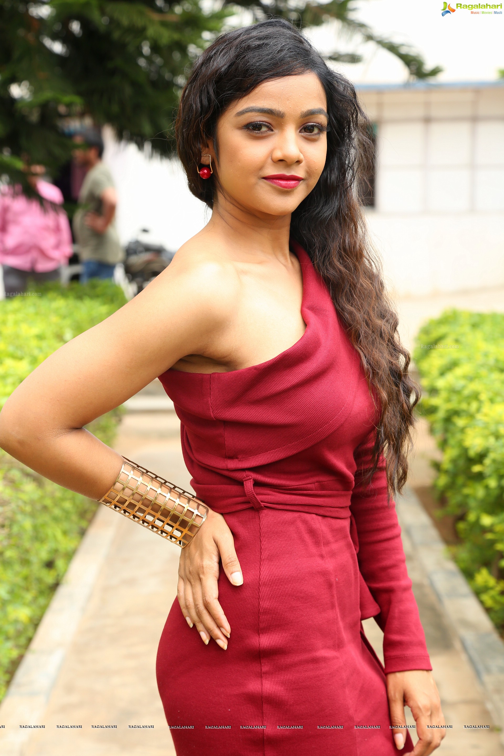 Nithya Shetty at IKAT Art Mela (High Definition Photos)