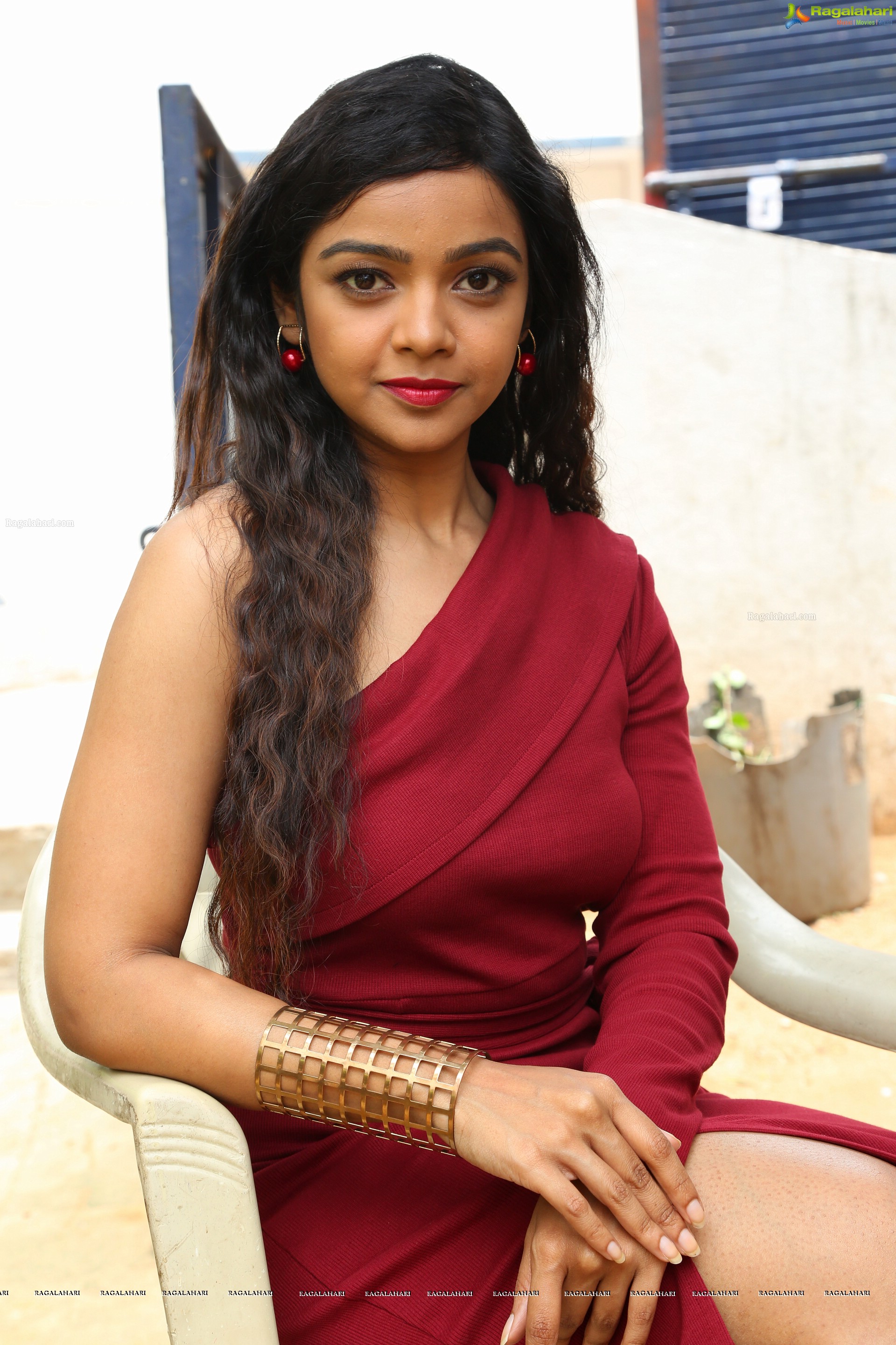 Nithya Shetty at IKAT Art Mela (High Definition Photos)