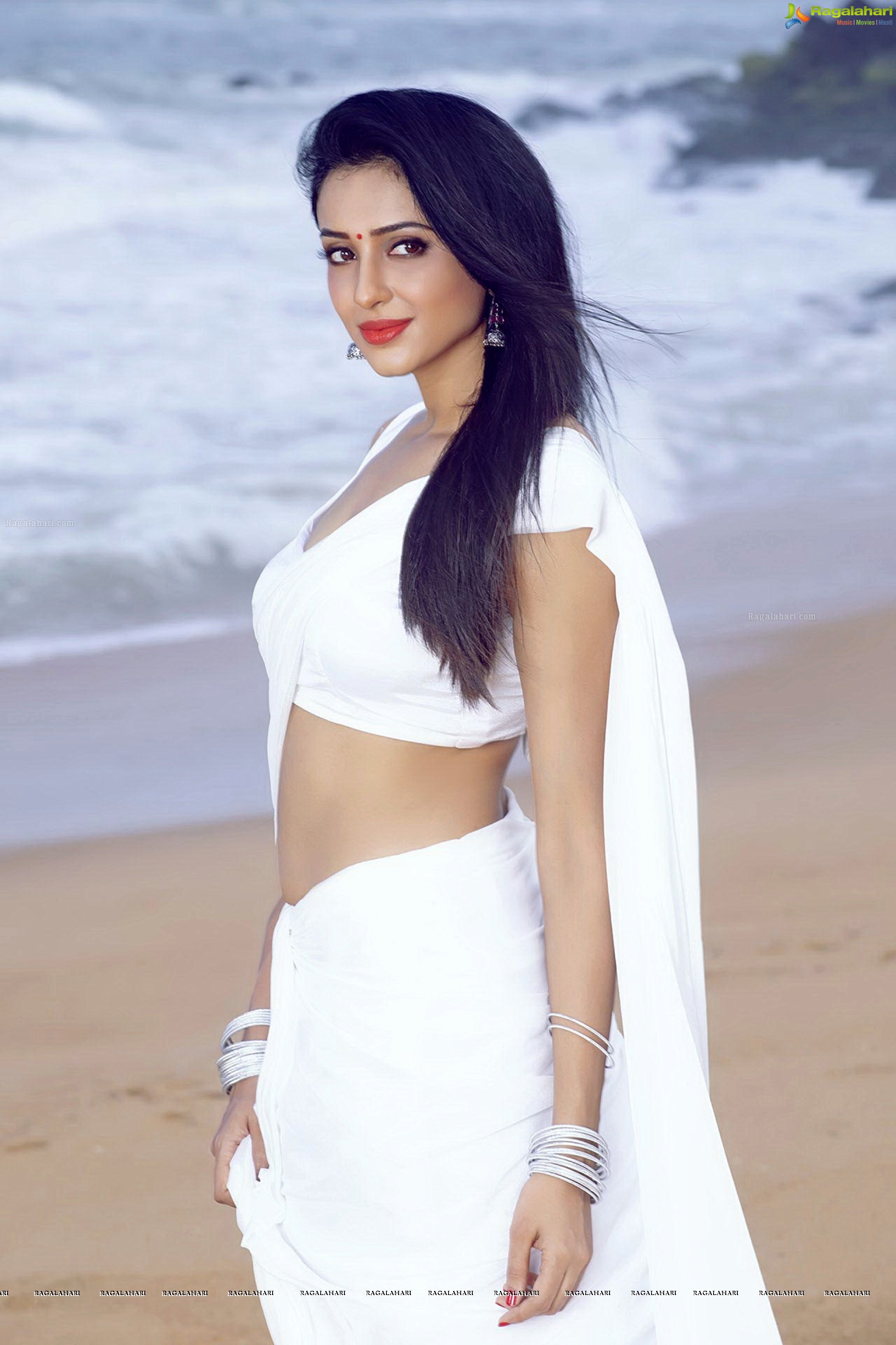 Riya Suman Photoshoot