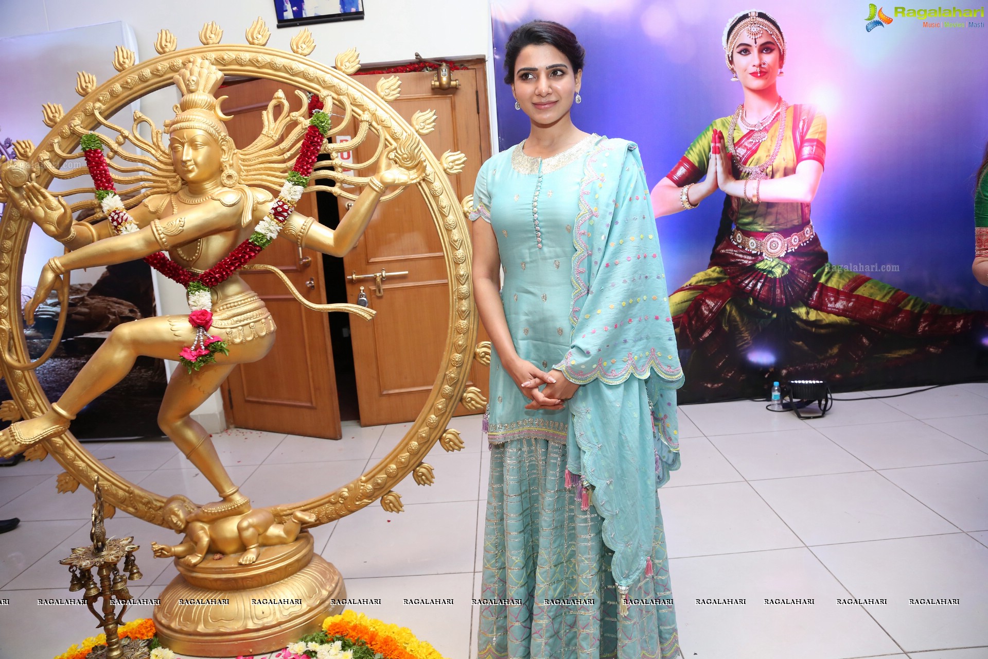 Samantha Akkineni at Divya Solo Bharatanatyam Performance, HD Gallery