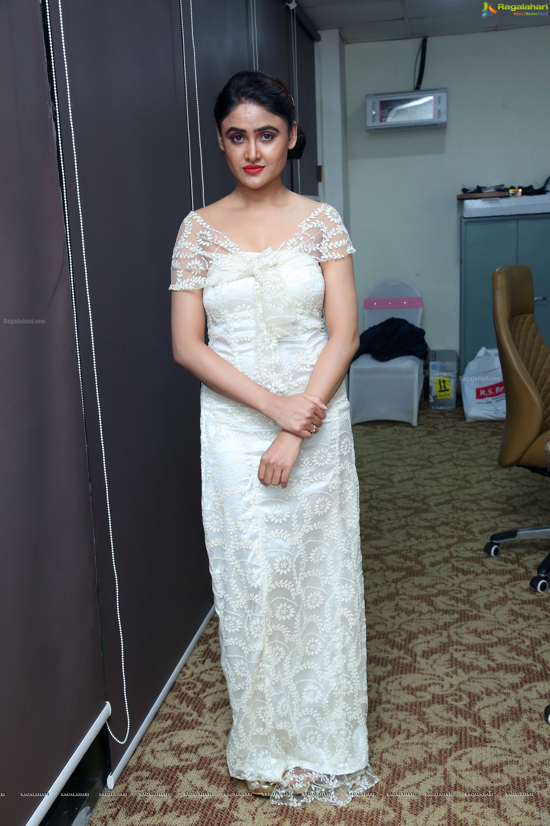 Sony Charishta at Golden Stars Success Meet (High Definition)