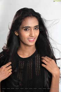Bharathi Parlli Heroine