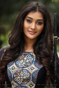 Pooja Jhaveri Kannada Heroine