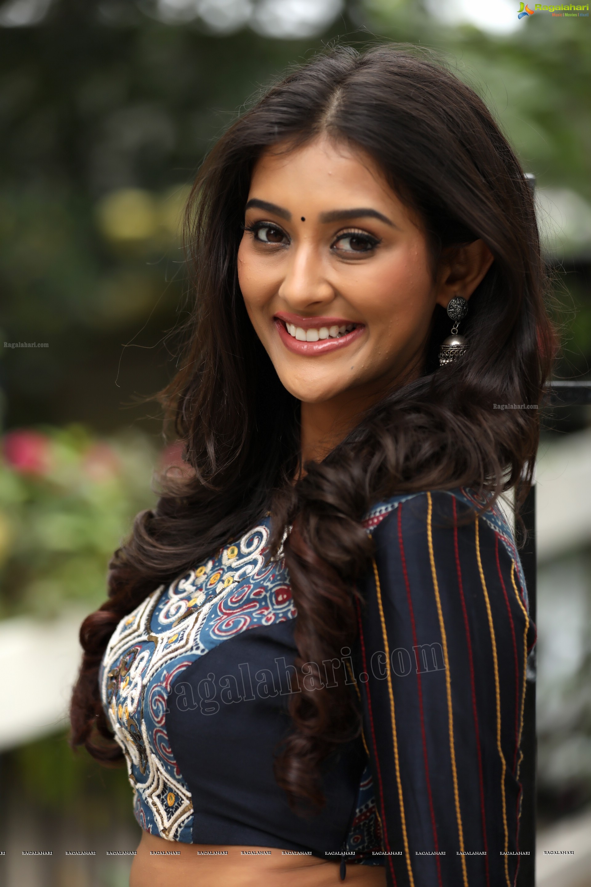 Pooja Jhaveri (Exclusive Photo Shoot) (High Definition Photos)