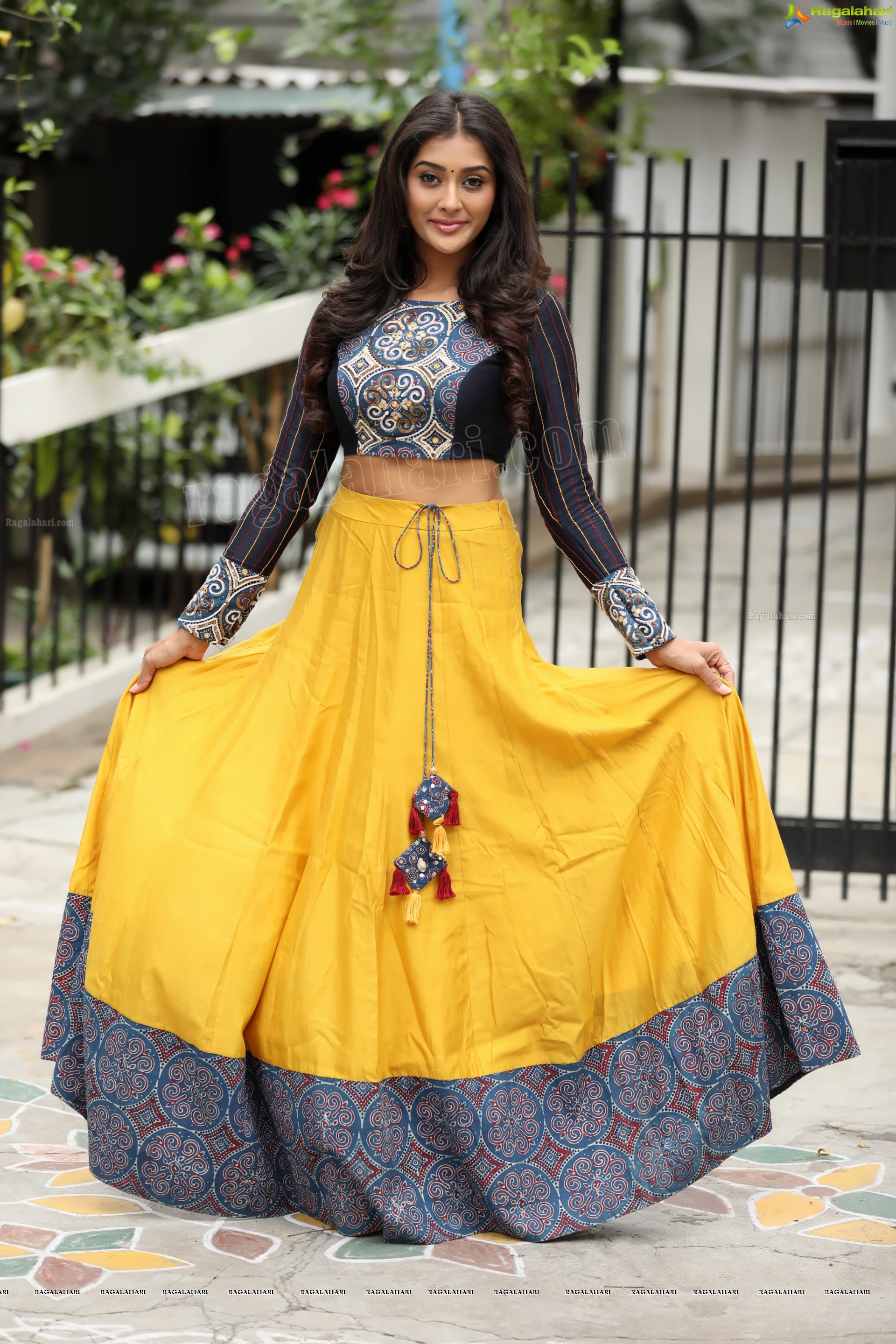 Pooja Jhaveri (Exclusive Photo Shoot) (High Definition Photos)