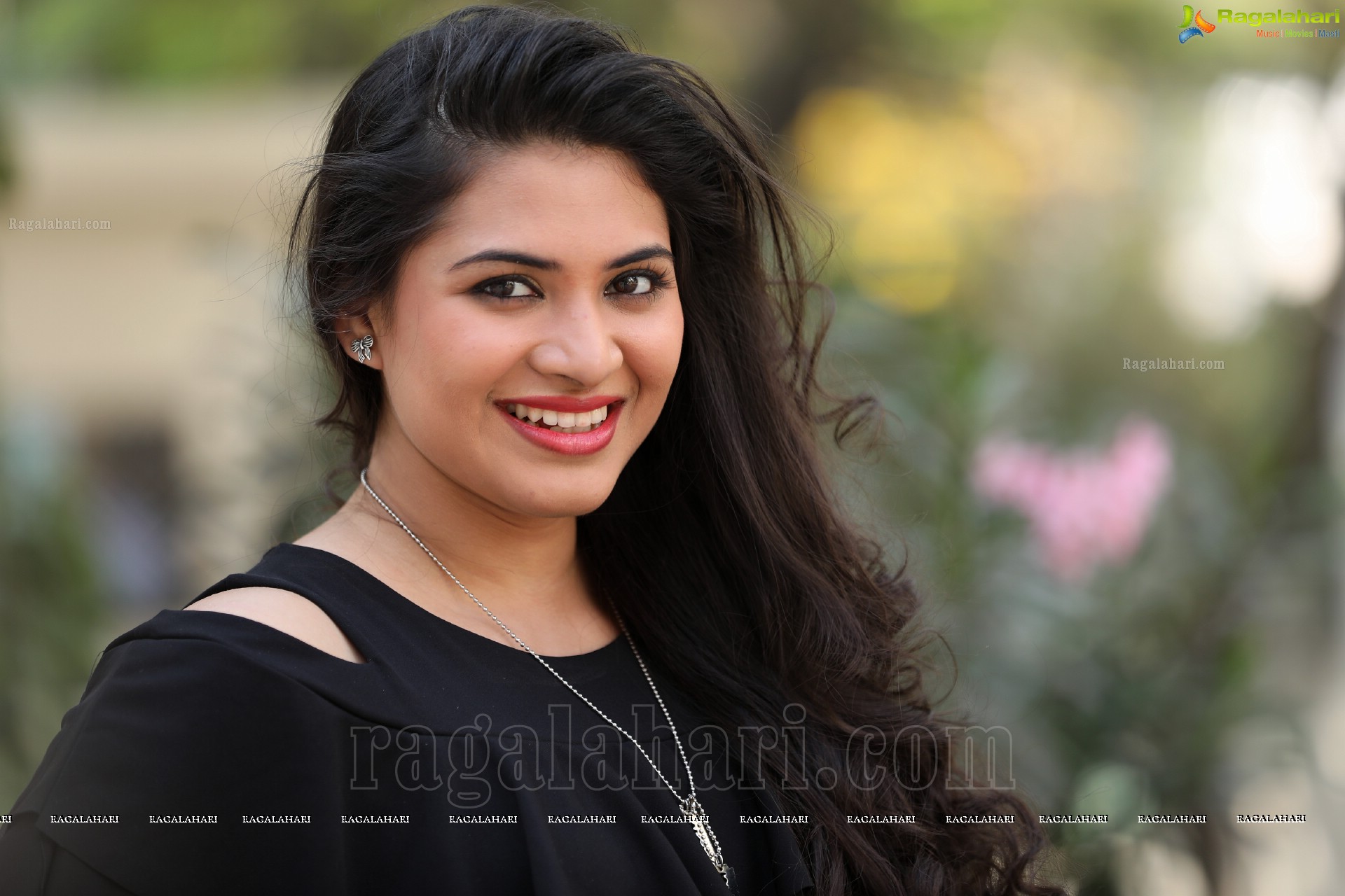 Megnna Kumar (Exclusive Photo Shoot) (High Definition Photos)