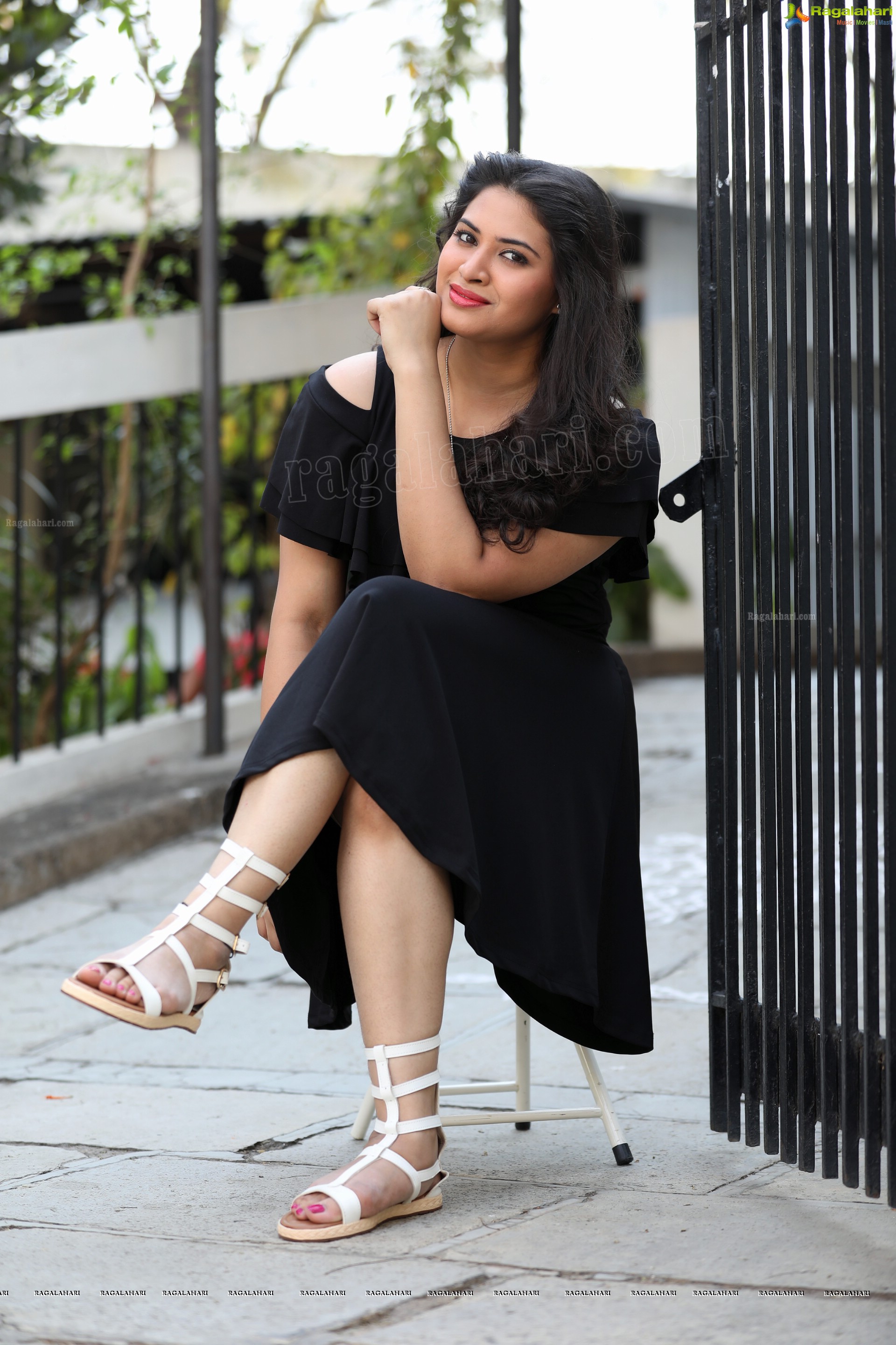 Megnna Kumar (Exclusive Photo Shoot) (High Definition Photos)