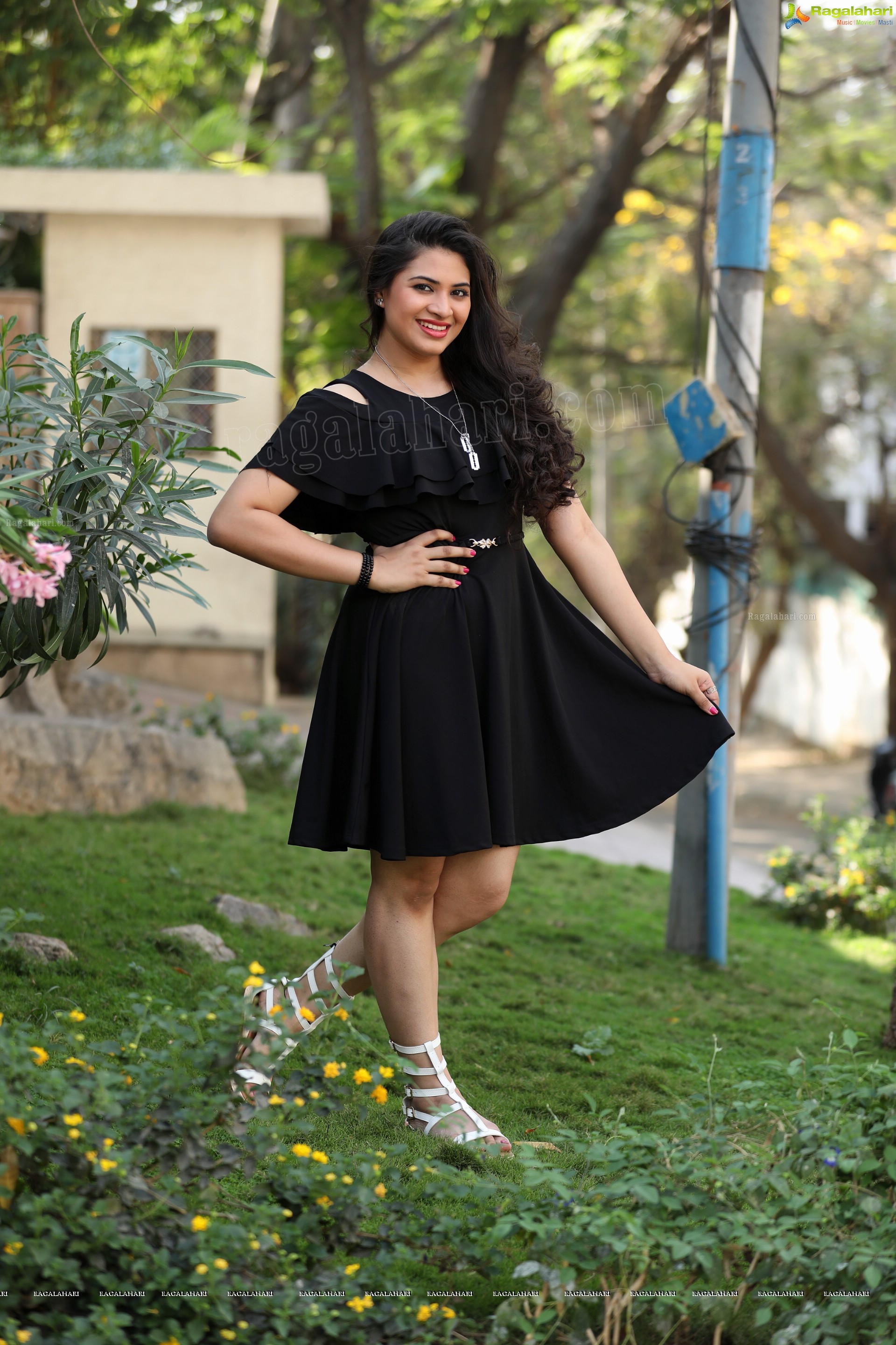 Megnna Kumar (Exclusive Photo Shoot) (High Definition Photos)