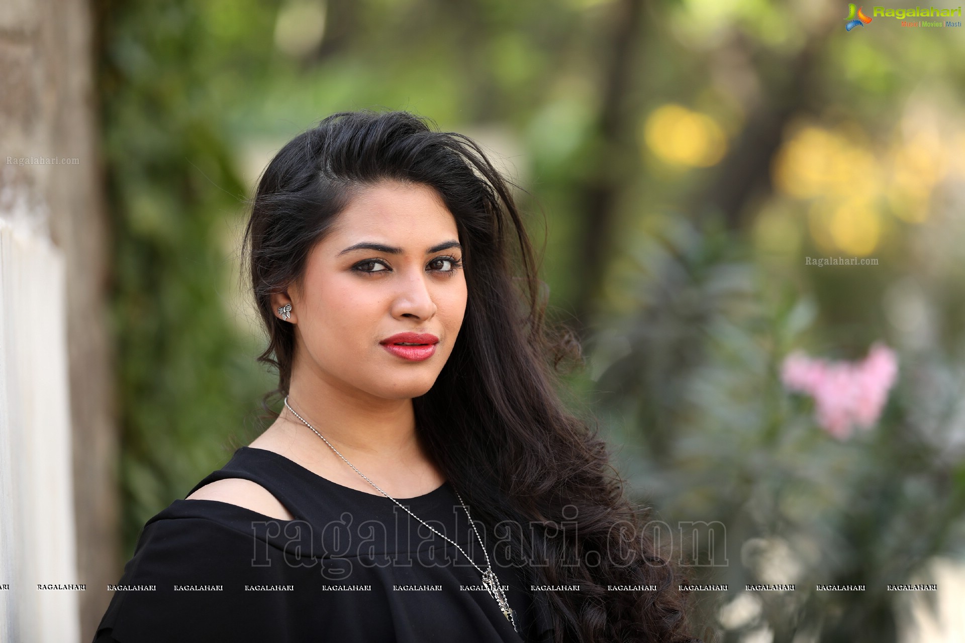 Megnna Kumar (Exclusive Photo Shoot) (High Definition Photos)