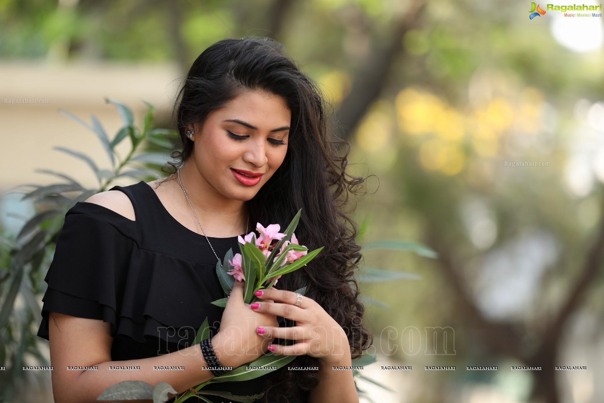 Megnna Kumar (Exclusive Photo Shoot) (High Definition Photos)