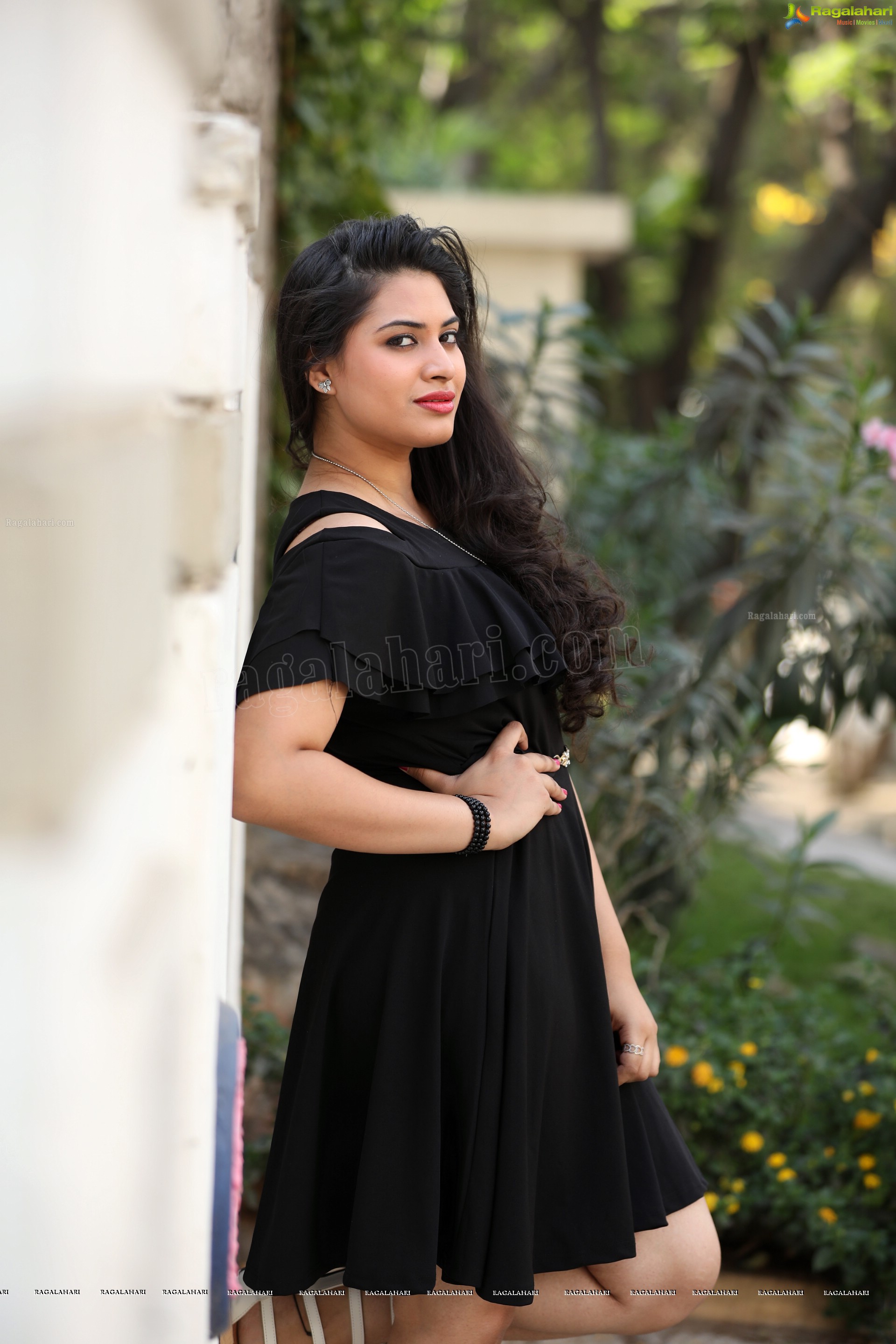 Megnna Kumar (Exclusive Photo Shoot) (High Definition Photos)