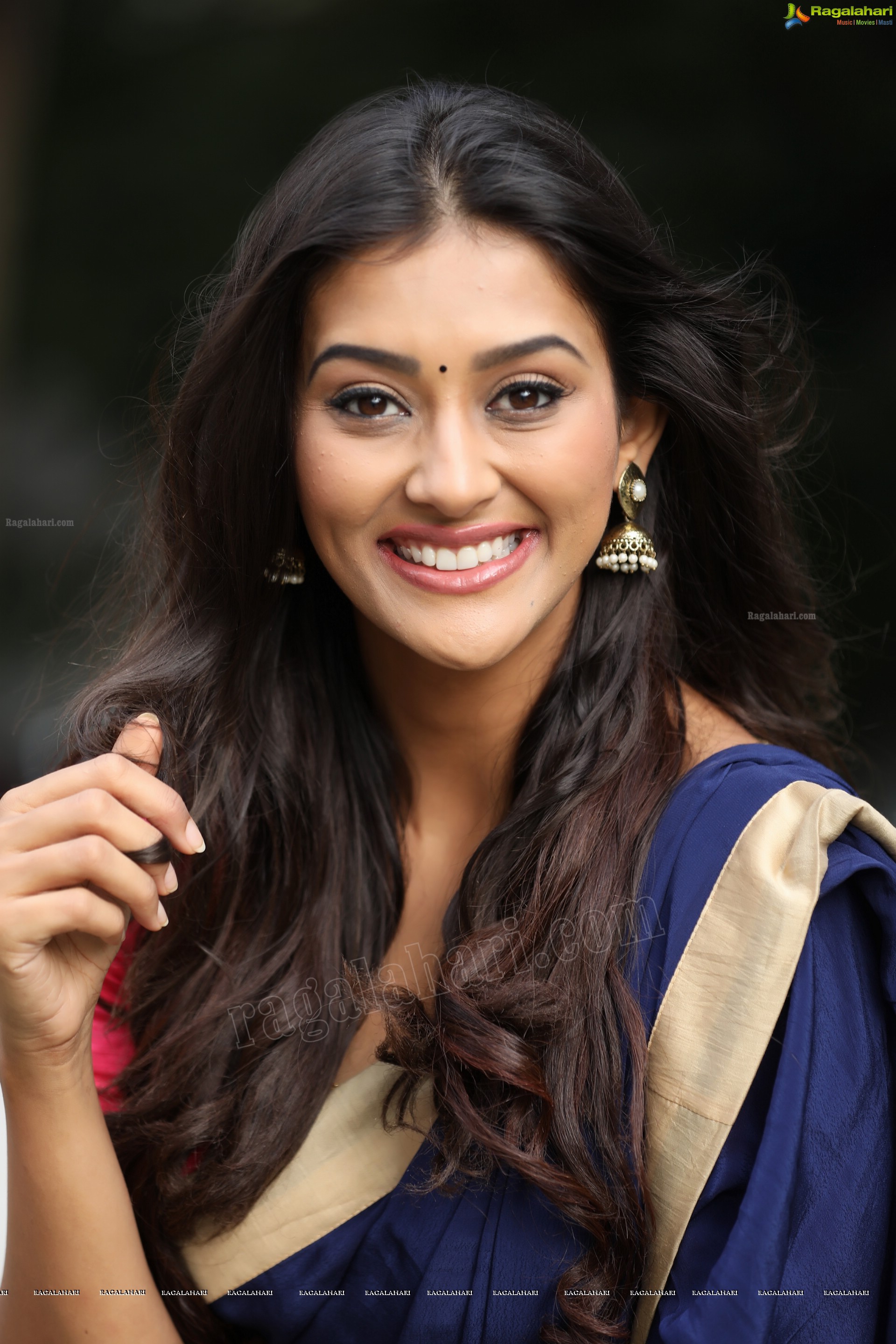 Pooja Jhaveri (Exclusive Photoshoot) (High Definition)