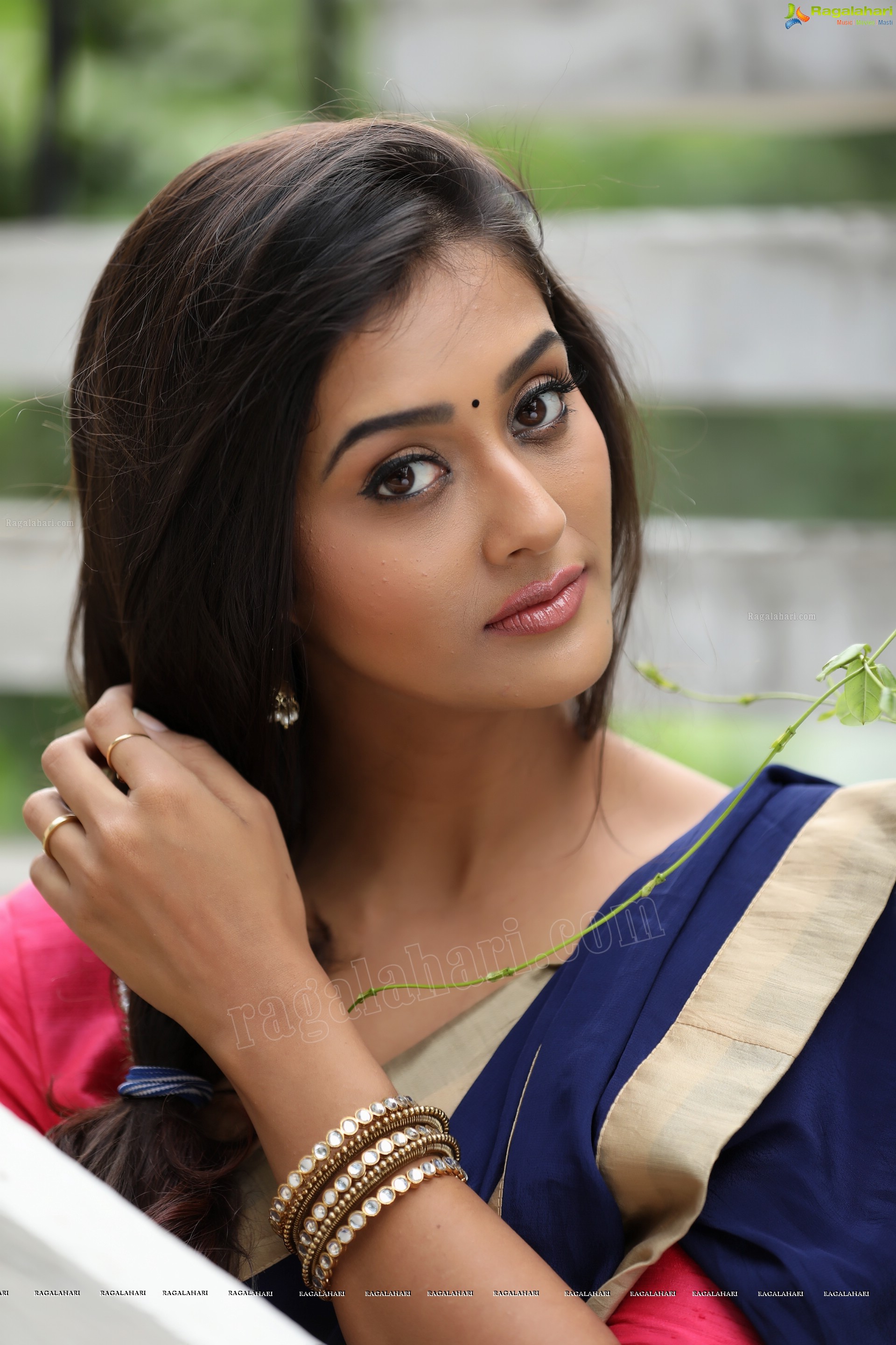 Pooja Jhaveri (Exclusive Photoshoot) (High Definition)