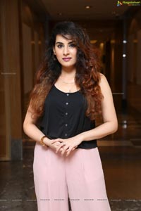 Heroine Archana