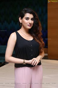 Heroine Archana