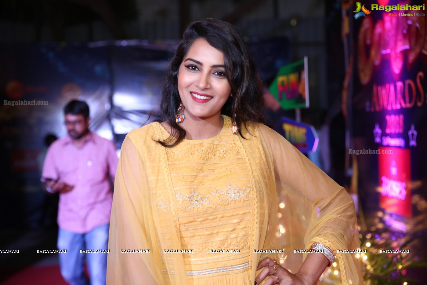 Himaja at Zee Telugu Comedy Awards 2018 (High Resolution Photos)