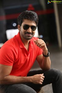 Hero Aadhi Pinisetty