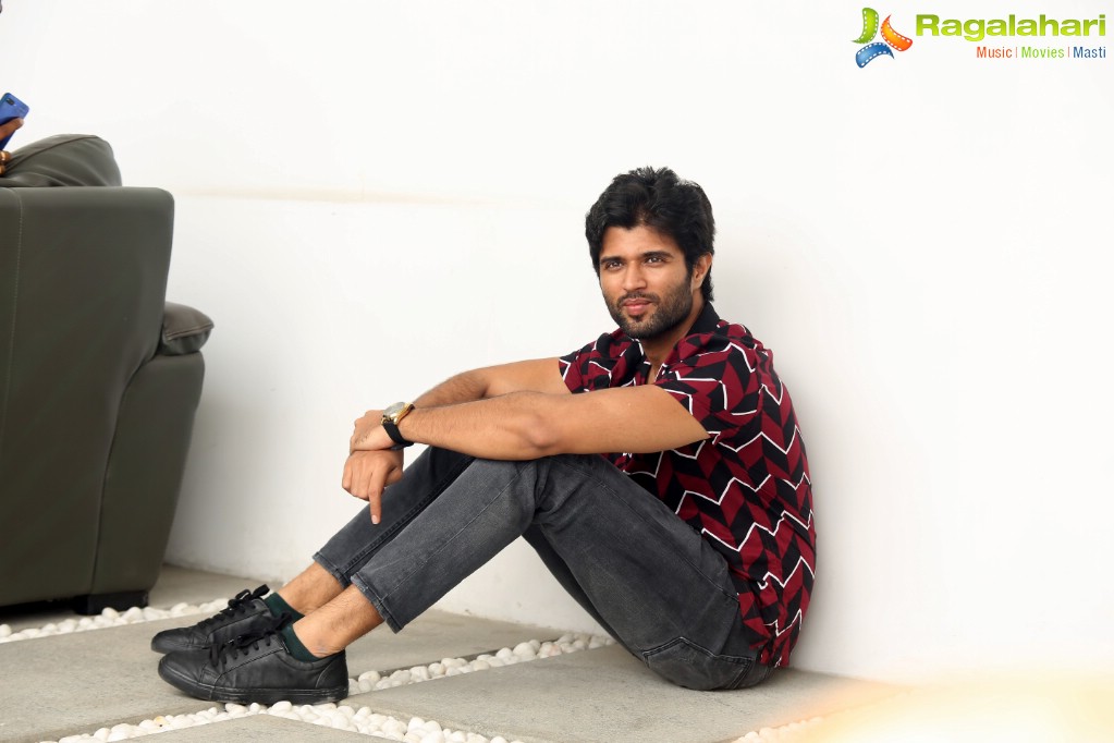 Vijay Deverakonda at Geetha Govindam Inteview