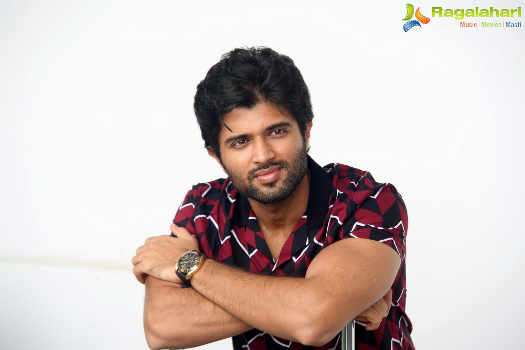 Vijay Deverakonda at Geetha Govindam Inteview