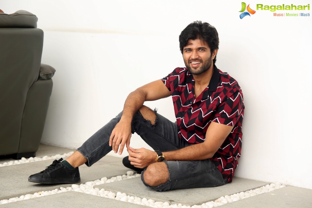 Vijay Deverakonda at Geetha Govindam Inteview