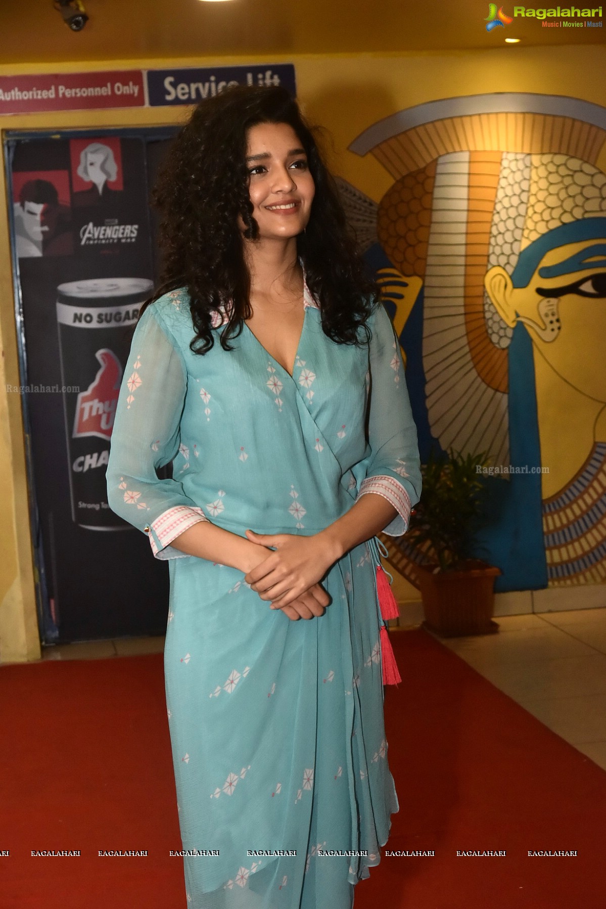 Ritika Singh at Neevevaro Premiere Show