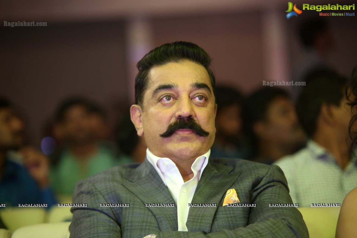 Kamal Haasan at Vishwaroopam 2 Press Meet