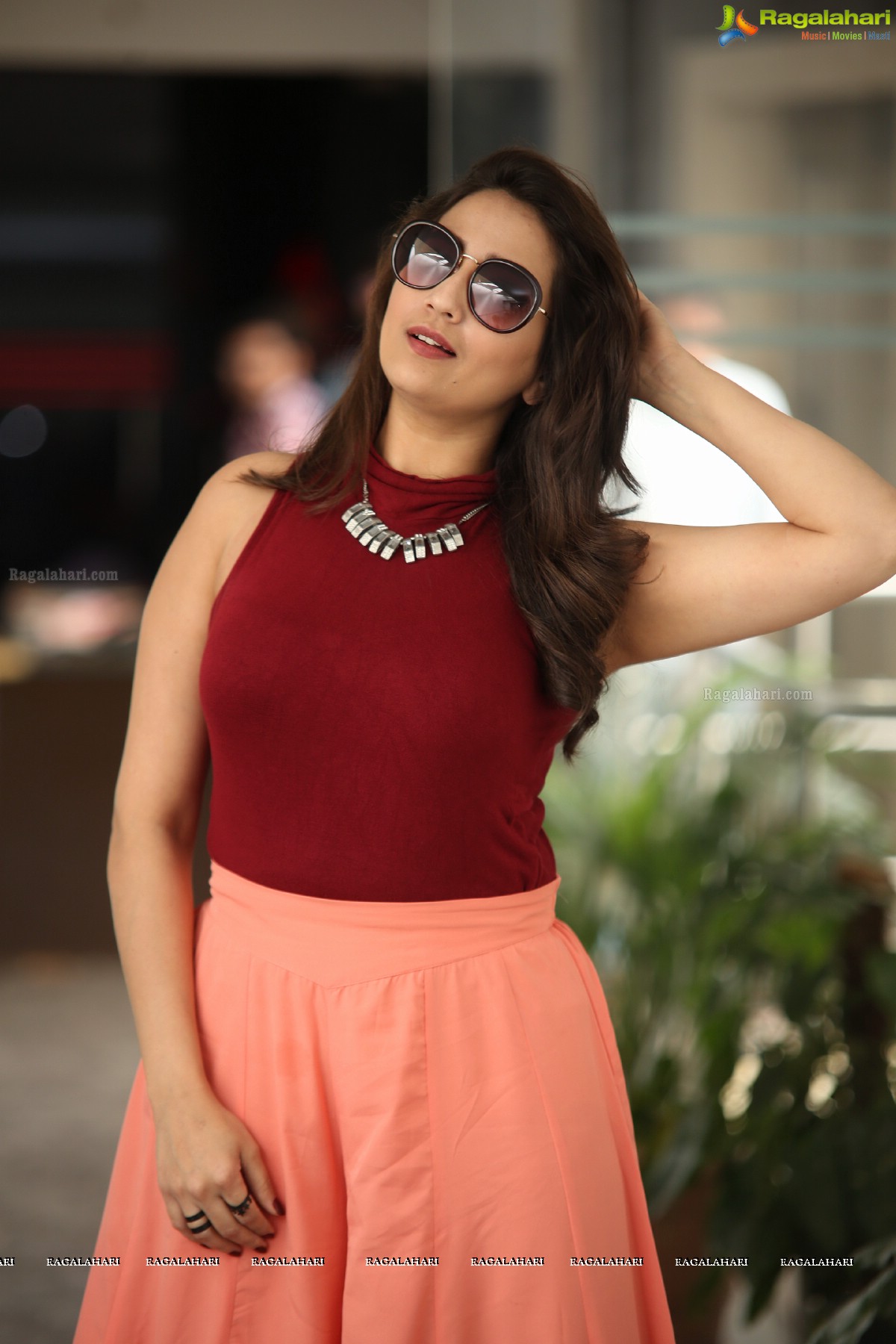 Manjusha at Aatagallu Press Meet