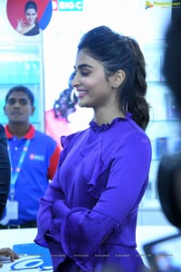 Pooja Hegde Maharshi