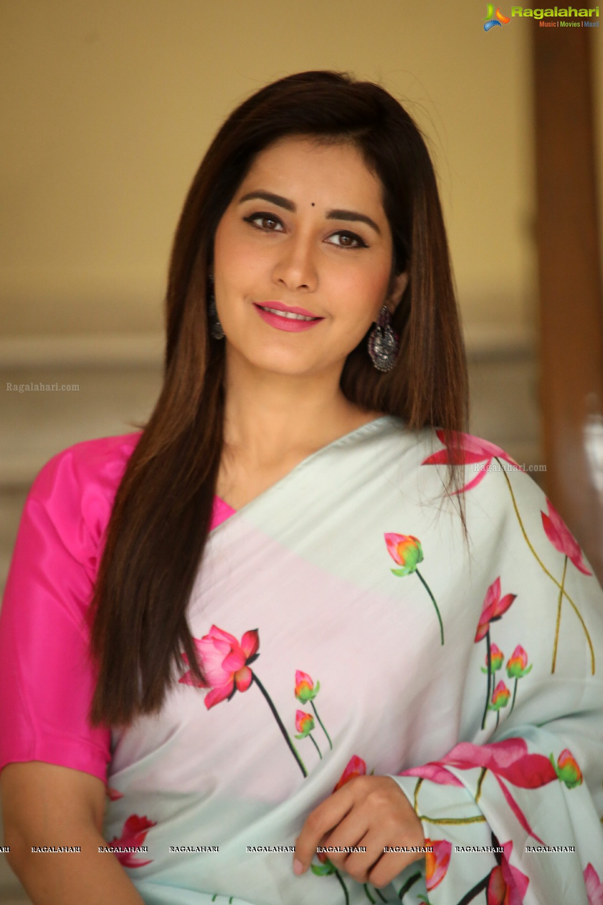 Raashi Khanna at Srinivasa Kalyanam Interview