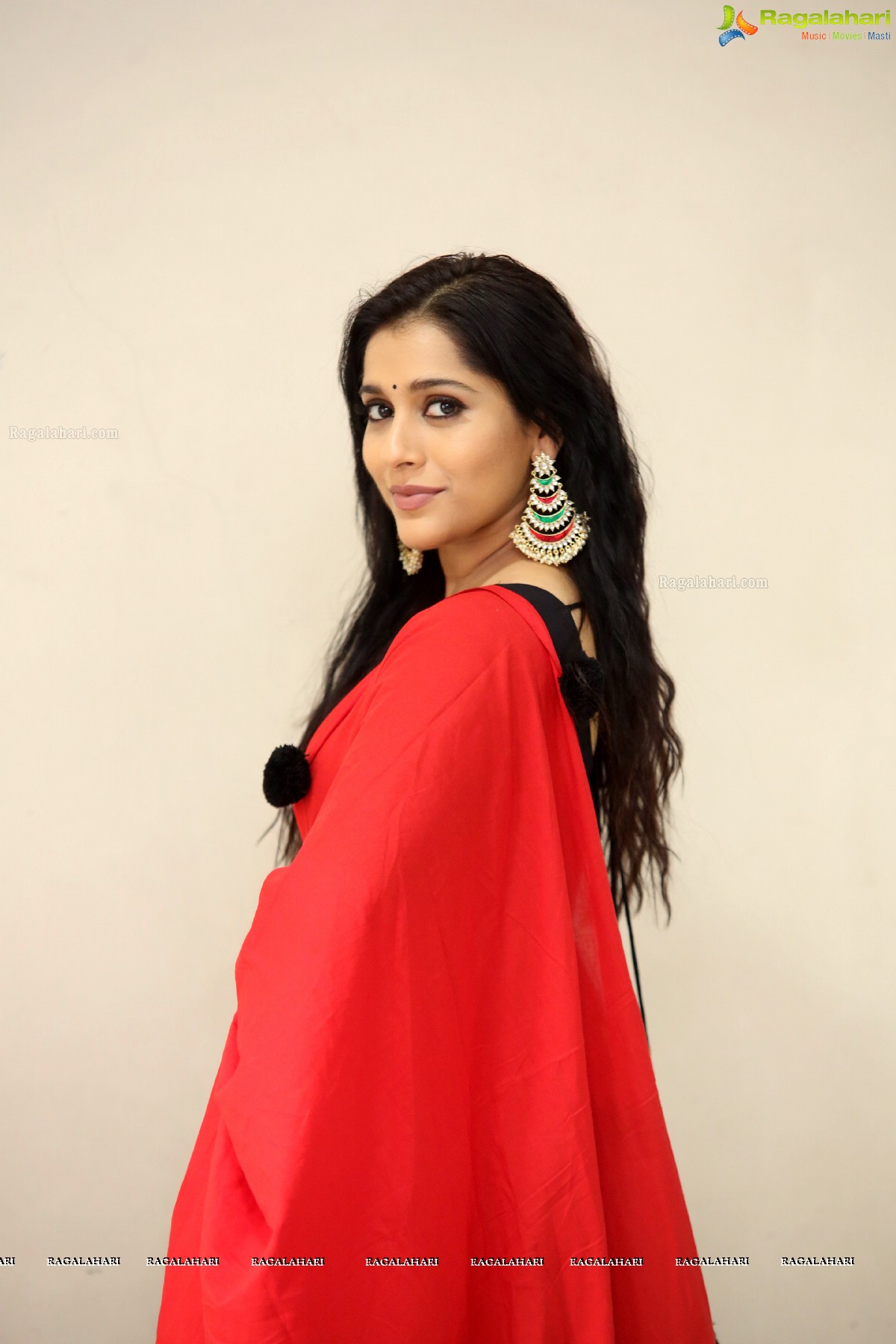 Rashmi Gautham @ Anthaku Minchi Trailer Launch