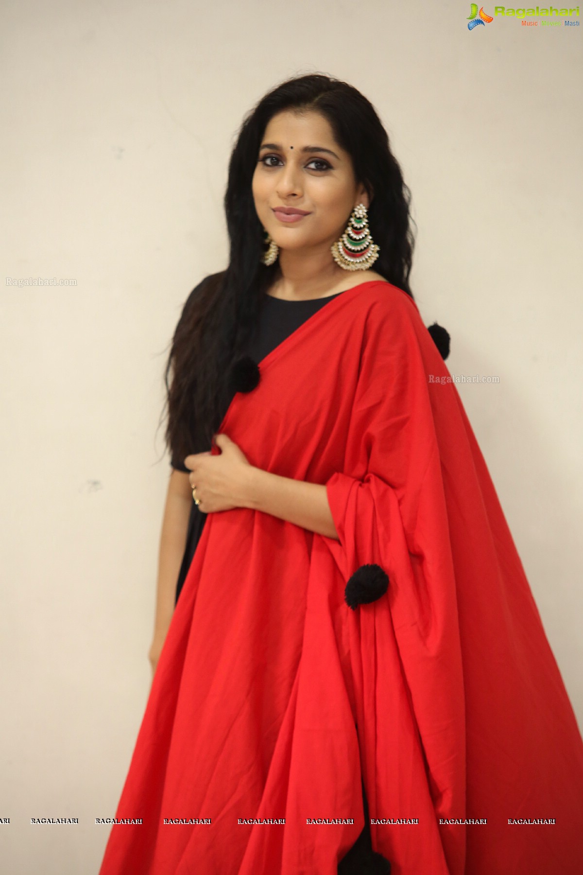 Rashmi Gautham @ Anthaku Minchi Trailer Launch