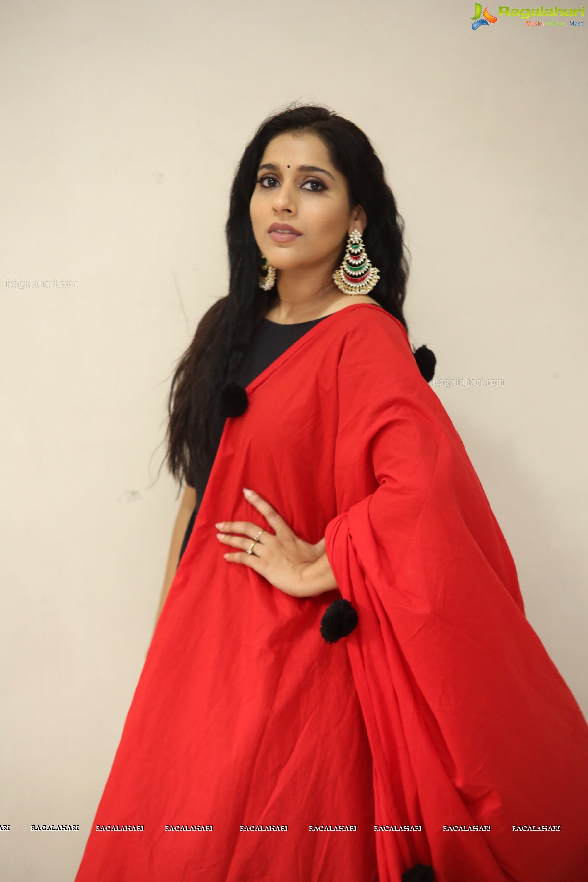 Rashmi Gautham @ Anthaku Minchi Trailer Launch