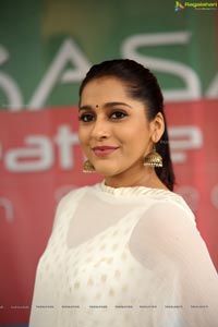 Rashmi Gautam at Anthaku Minchi Title Song Launch