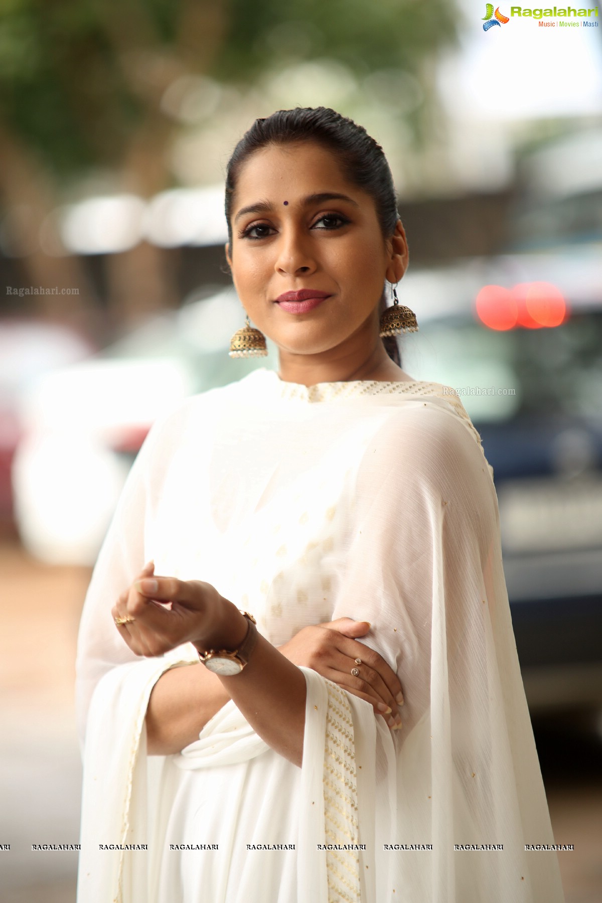 Rashmi Gautam @ Anthaku Minchi Title Song Launch