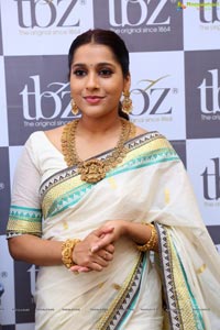 Rashmi Gautam at TBZ New temple Collection Launch