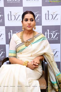 Rashmi Gautam at TBZ New temple Collection Launch