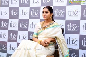 Rashmi Gautam at TBZ New temple Collection Launch