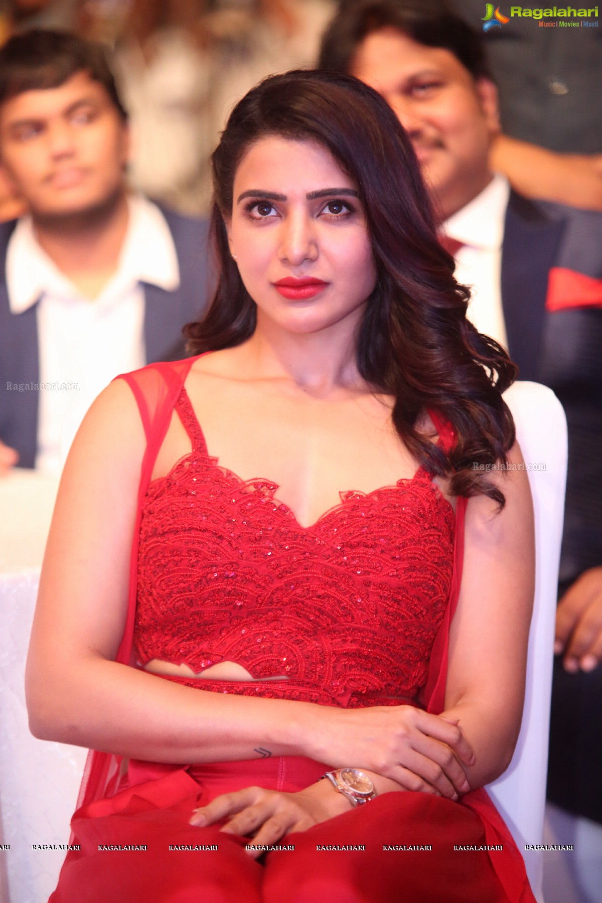 Samantha Akkineni at Big C Press Meet