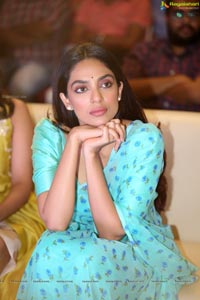 Heroine Sobhita Dhulipala