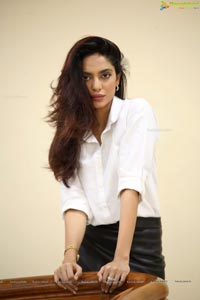 Sobhita Dhulipala