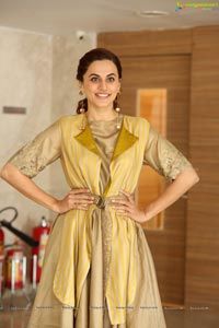 Taapsee Badla Tadka