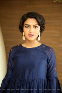 Amala Paul at Rakshasudu Movie Success Meet